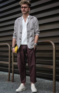 Floransa-12 Haziran 2018 Matteo Simonetti Pitti sırasında sokakta.