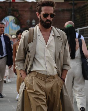 Floransa-12 Haziran 2018 Andres Gomez Moron Pitti sırasında sokakta.