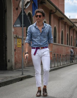 Floransa-13 Haziran 2018 Alessandro D'Amato Pitti sırasında sokakta.