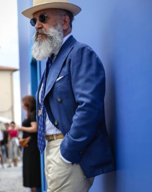 Floransa-13 Haziran 2018 Gianni Fontana Pitti sırasında sokakta.