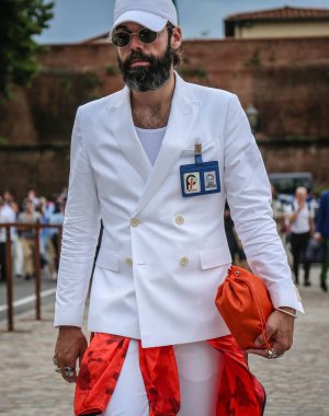 Floransa-13 Haziran 2018 Graziano Di Cintio Pitti sırasında sokakta.