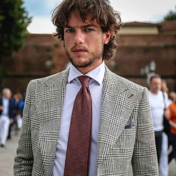 Florencia Junio 2018 Federico Beltrami Calle Durante Pitti — Foto de Stock