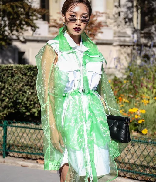 Paris França Setembro 2018 Mulheres Rua Durante Paris Fashion Week — Fotografia de Stock