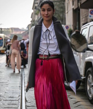 Milan, İtalya - 19 Eylül 2018:Caroline Issa Milano Moda Haftası sırasında sokakta.
