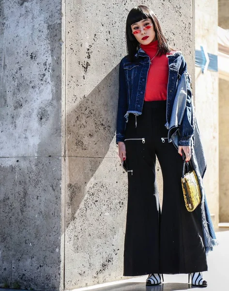 2018年9月26日 巴黎时装周期间尤利娅小姐在街头 — 图库照片