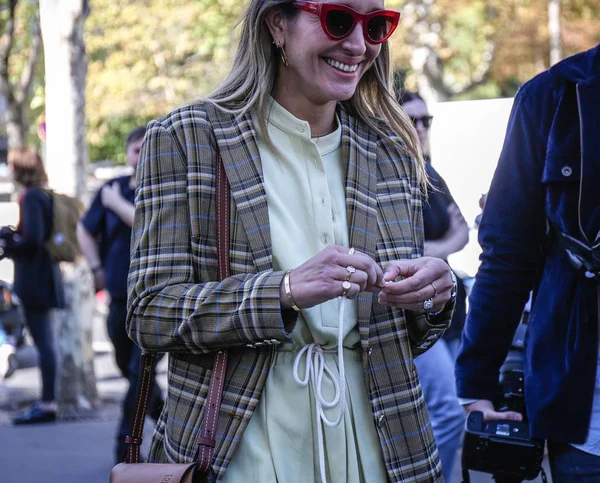 Paris France Septembre 2018 Tiany Kiriloff Dans Rue Pendant Fashion — Photo