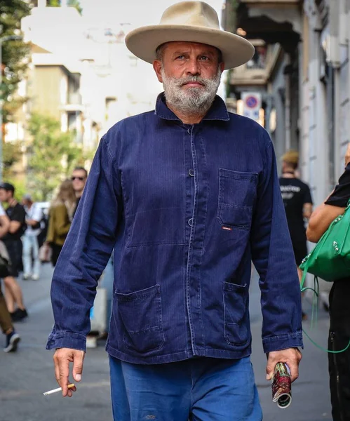 ミラノ ファッション ウィーク中通りにミラノ イタリア 2018 ロバート Rabensteiner — ストック写真