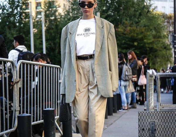 París Francia Septiembre 2018 Mujeres Calle Durante Semana Moda París —  Fotos de Stock