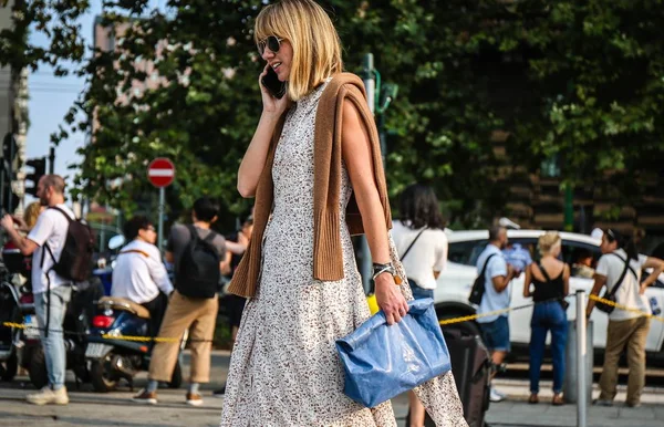 ミラノ イタリア 2018 ミラノ ファッション ウィーク中に路上リサ エイケン — ストック写真