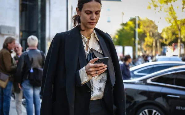 Paris Frankrijk September 2018 Aymeline Valade Straat Tijdens Paris Fashion — Stockfoto