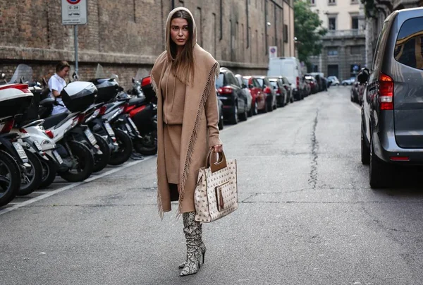 意大利 2018年9月20日 索菲娅 罗伊在米兰时装周期间的街头 — 图库照片