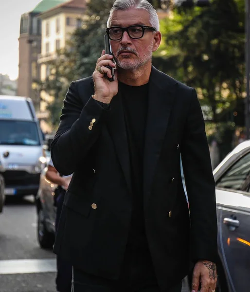 ミラノ イタリア 2018 ミラノ ファッション ウィーク中に路上でドメニコ Gianfrate — ストック写真
