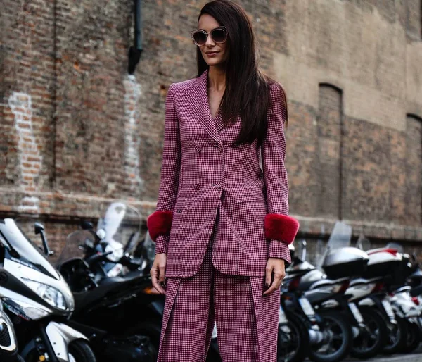 Milán Italia Septiembre 2018 Mujeres Calle Durante Semana Moda Milán —  Fotos de Stock