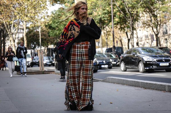 PARIS, France- October 1 2018: Blanca Miro' Scrimieri on the street during the Paris Fashion Week.
