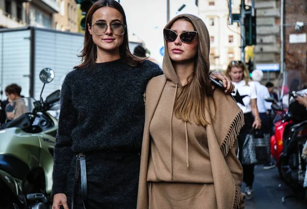 Milano Settembre 2018 Lena Lademann Sophia Roe Strada Durante Milano — Foto Stock