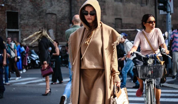Milán Italia Septiembre 2018 Sophia Roe Calle Durante Semana Moda —  Fotos de Stock