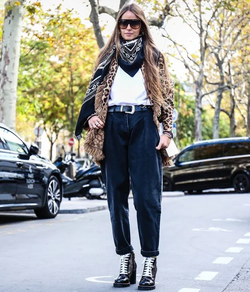 Paris França Outubro 2018 Carlotta Oddi Rua Durante Paris Fashion — Fotografia de Stock