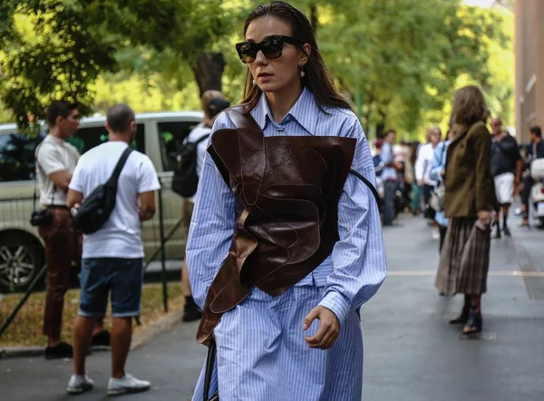 Mediolan Włochy Września 2018 Kobiety Ulicy Podczas Milan Fashion Week — Zdjęcie stockowe