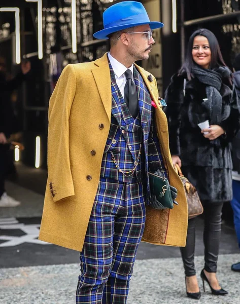 Streetstyle Pitti Immagine uomo 8 januari 2019 — Stockfoto