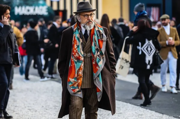 Streetstyle Палаццо Uomo 9 січня 2019 — стокове фото