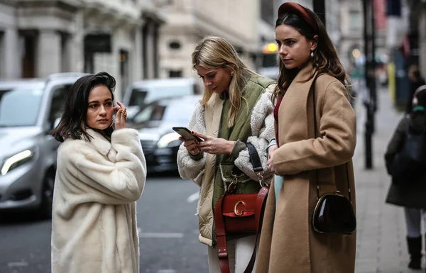 London Fashion Week Streetsytle 16 febbraio 2019 — Stockfoto