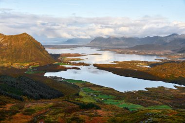 Lofoten Adaları üzerinde manzara üzerinde yukarıdan görünüm