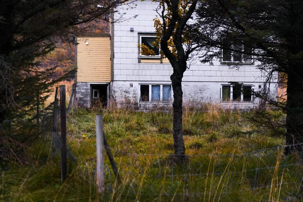 Norveç 'teki Lofoten Adaları 'nda terk edilen ev