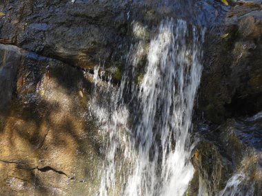 küçükaslan veya Koth, şelaleler yakın lambasingi