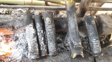 Araku vadisinde ünlü bambu tavuk