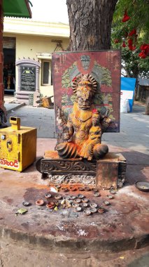 Antharvedi, Andhra Pradesh/ Hindistan - 10 Ocak 2019 : Bengal Körfezi ve Vasishta Godhavari yakınsama noktası olan godhavari nehri kıyısındaki ünlü Antharvedi tapınağı