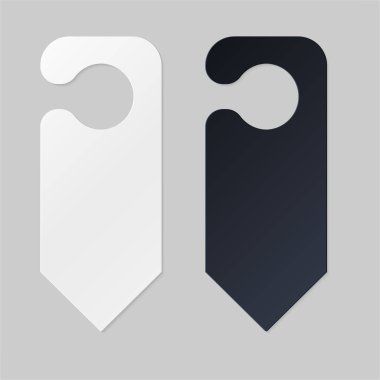 Otel odası için kapı askıları. Otel odası ya da tatil köyü için boş beyaz ve siyah etiket askısı. Boş şablon, metin için maket rahatsız etmeyin. Promosyon, satış, dekorasyon ve kaplama için vektör illüstrasyonu