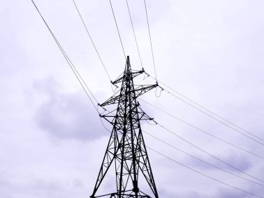 demir tel ile asılı duran gökyüzü bulutlu teller