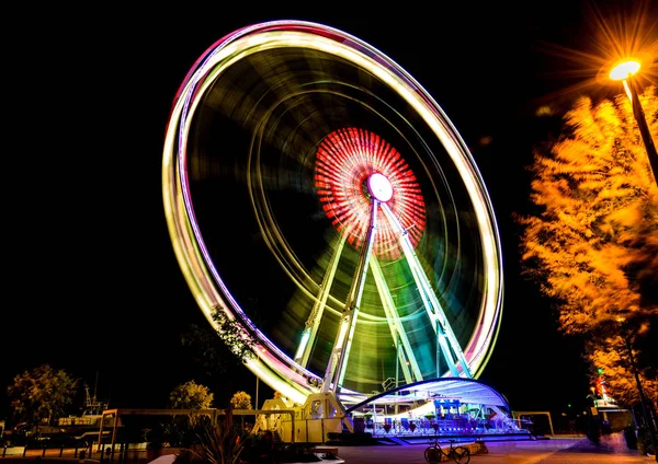 Pariserhjul Rimini Italy Natt Belysning Lång Exponering — Stockfoto