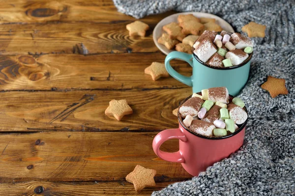 Una Taza Cacao Decorada Con Malvavisco Sobre Fondo Madera — Foto de Stock