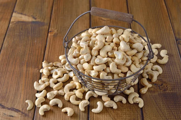 Organic Cashew Nuts Brown Background — Φωτογραφία Αρχείου