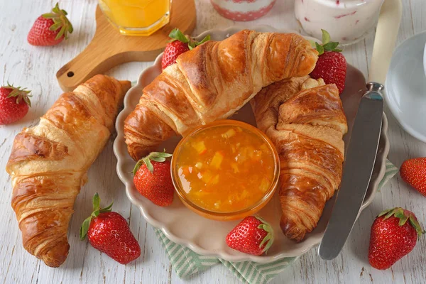 Croissant for breakfast — Stock Photo, Image