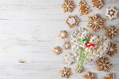 Komik Noel marshmallow kardan adam