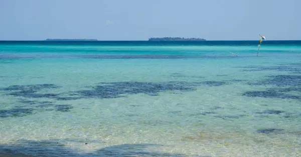 Blue Sea Narrow Green Turqoise Color Small Island Distance Karimun — Stock Photo, Image