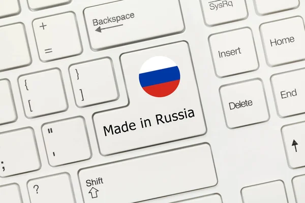 Vue Rapprochée Sur Clavier Conceptuel Blanc Fabriqué Russie Touche Avec Images De Stock Libres De Droits