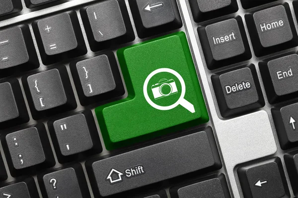 Close View Conceptual Keyboard Search Green Key Loupe Photo Symbols — Stock Photo, Image