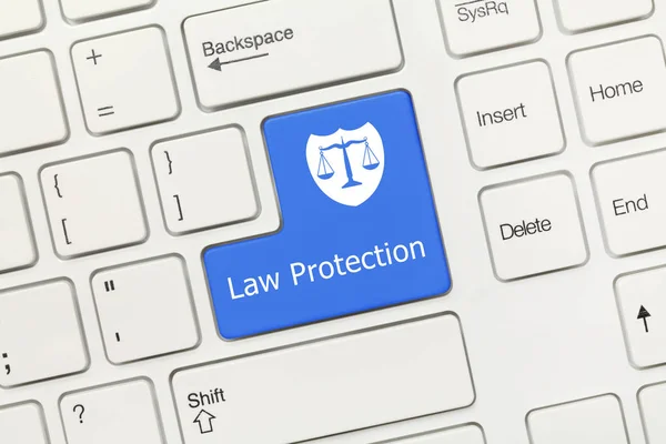 Teclado conceptual blanco - Protección de la ley (tecla azul ) —  Fotos de Stock