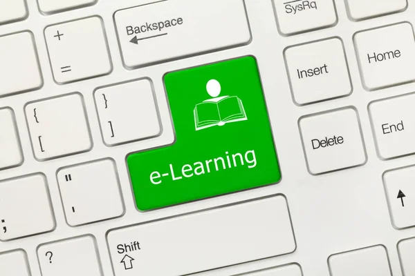Biały pojęciowy klawiatury - e-Learning (zielony przycisk z człowiekiem i b — Zdjęcie stockowe
