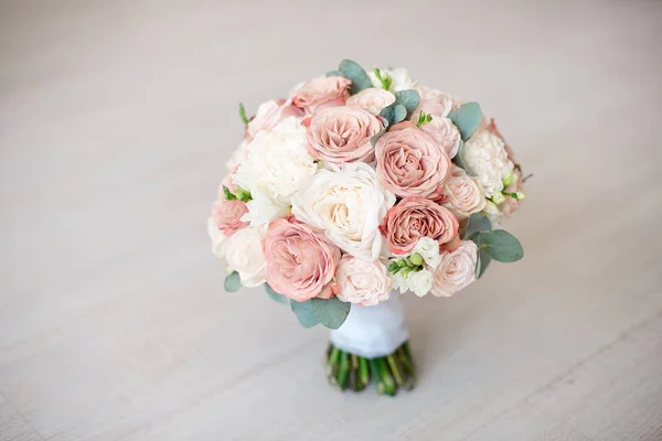 Gros Plan Élégant Bouquet Fleurs Avec Des Roses Diathus Oeillet — Photo