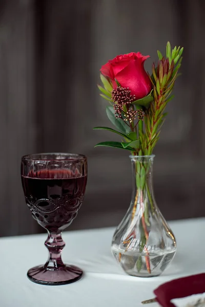 Mesa Eventos Com Vasos Flores Copos Vinho — Fotografia de Stock