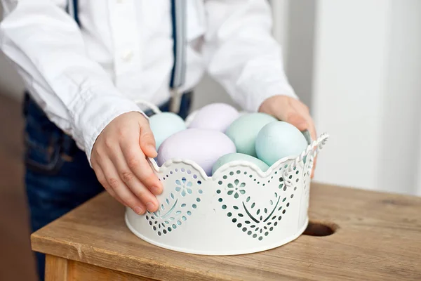 Close Colorful Easter Eggs Basket — Stock Photo, Image