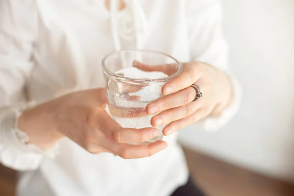 Close Woman Hand Holding Cold Glass Water Ice White Background — Stock Photo, Image