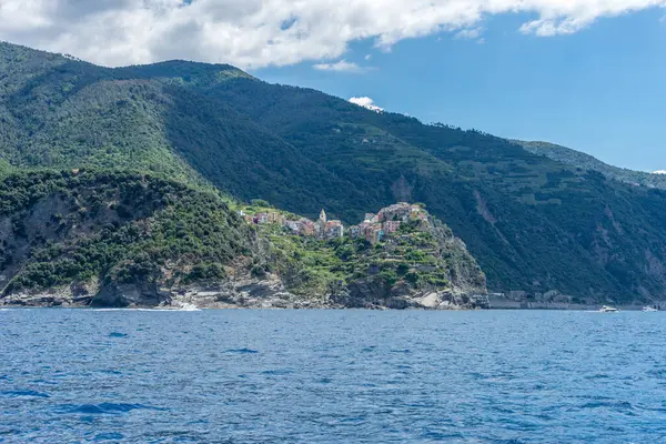 Europa Itália Cinque Terre Monterosso Grande Corpo Água Com Uma — Fotografia de Stock
