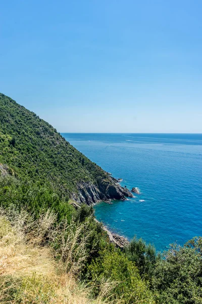 Europa Italia Cinque Terre Corniglia Una Isla Medio Cuerpo Agua — Foto de Stock