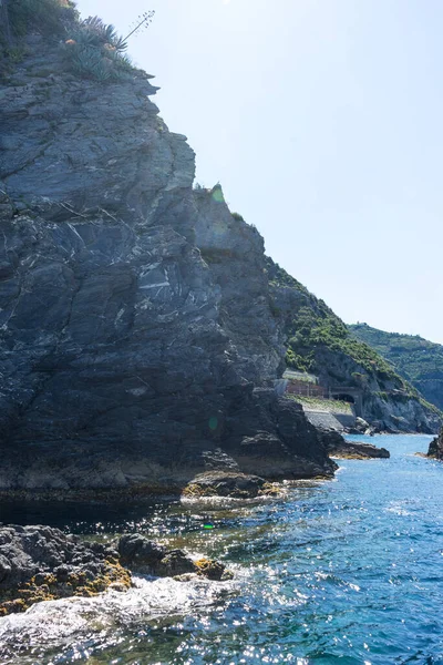 Europa Italia Cinque Terre Riomaggiore Agua Junto Roca — Foto de Stock
