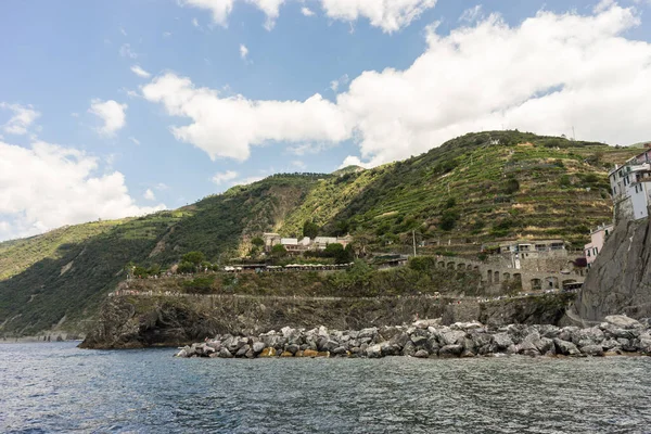 Europa Itália Cinque Terre Monterosso Grande Corpo Água Com Uma — Fotografia de Stock